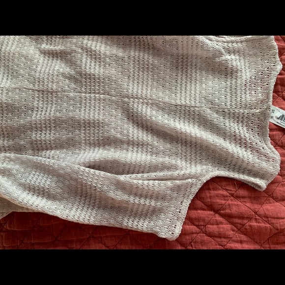 4/$25 Knit cold shoulder tunic - Picture 3 of 6